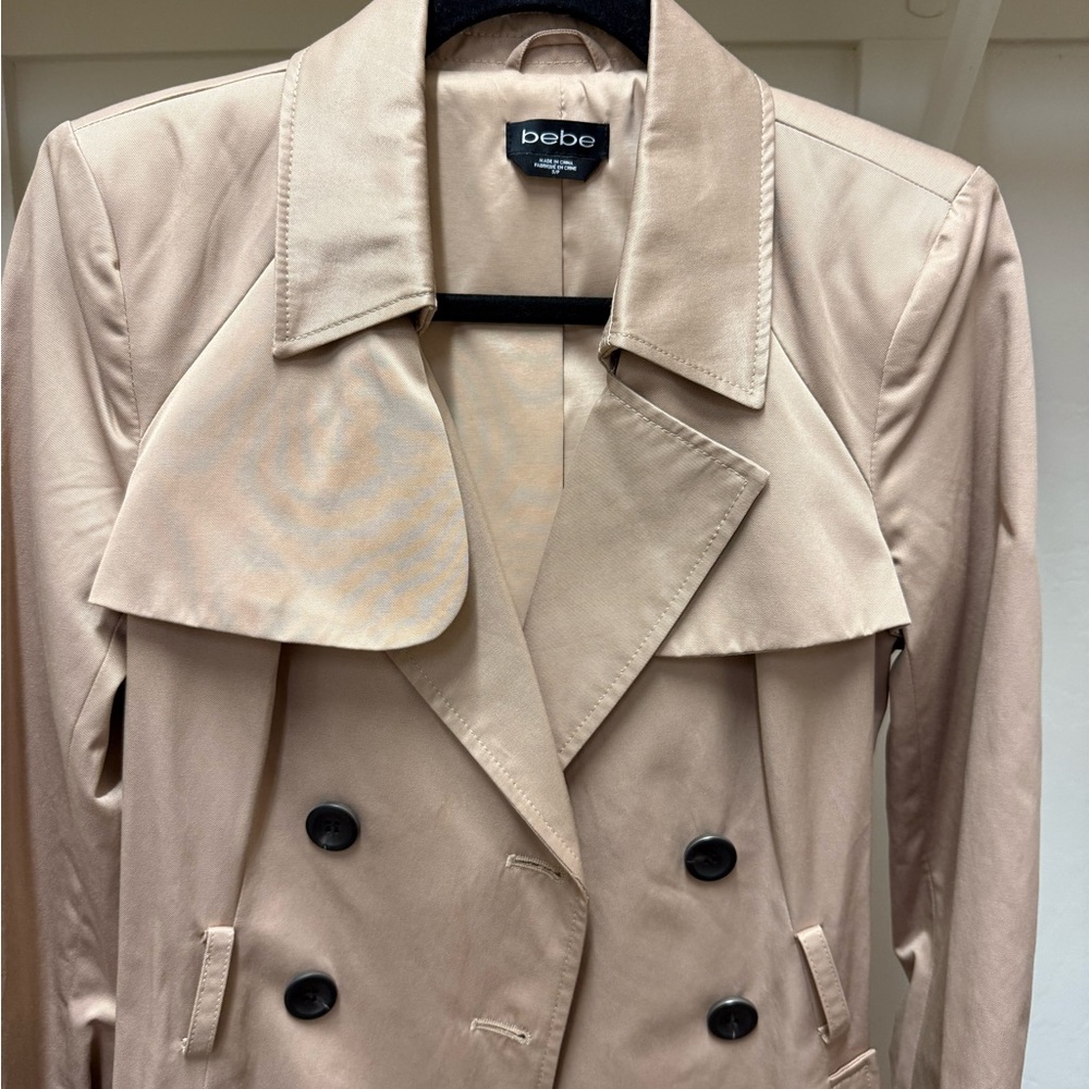 Bebe Women's Beige Double-Breasted Trench Coat